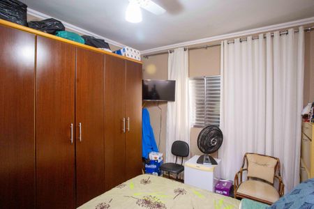 Casa à venda com 100m², 3 quartos e 4 vagasQuarto 3