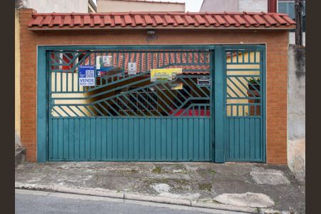 Casa à venda com 100m², 3 quartos e 4 vagasFachada