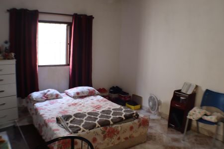 Casa para alugar com 176m², 2 quartos e 2 vagasQuarto 2