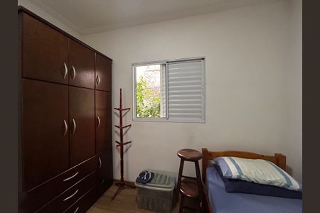 Casa à venda com 180m², 4 quartos e 2 vagas Casa à venda com 180m², 4 quartos e 2 vagasQuarto 3 - Casa 1