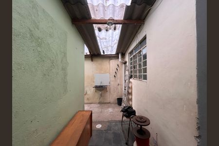 Casa à venda com 180m², 4 quartos e 2 vagas Casa à venda com 180m², 4 quartos e 2 vagasÁrea de Serviço - Casa 2