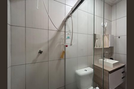 Casa à venda com 180m², 4 quartos e 2 vagas Casa à venda com 180m², 4 quartos e 2 vagasBanheiro 1 - Casa 1
