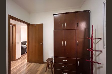 Casa à venda com 180m², 4 quartos e 2 vagas Casa à venda com 180m², 4 quartos e 2 vagasQuarto 3 - Casa 1