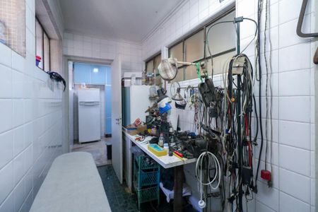 Apartamento à venda com 187m², 4 quartos e 1 vaga Apartamento à venda com 187m², 4 quartos e 1 vagaÁrea de Serviço