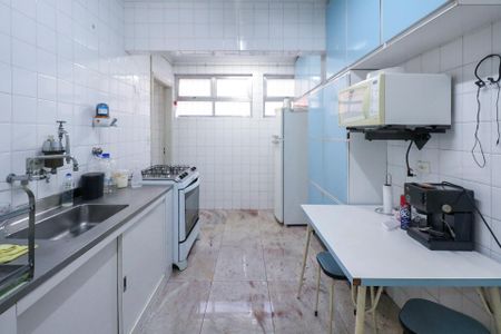 Apartamento à venda com 187m², 4 quartos e 1 vaga Apartamento à venda com 187m², 4 quartos e 1 vagaCozinha