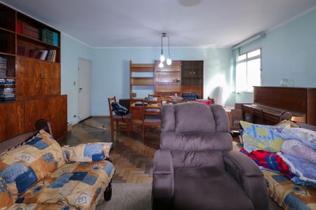 Apartamento à venda com 187m², 4 quartos e 1 vaga Apartamento à venda com 187m², 4 quartos e 1 vagaSala