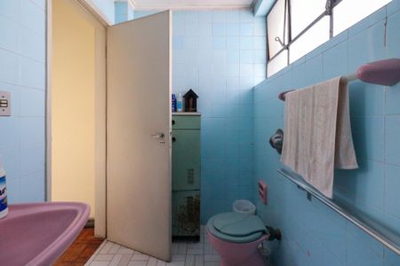 Apartamento à venda com 187m², 4 quartos e 1 vaga Apartamento à venda com 187m², 4 quartos e 1 vagaBanheiro da Suíte