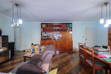Apartamento à venda com 187m², 4 quartos e 1 vaga Apartamento à venda com 187m², 4 quartos e 1 vagaSala