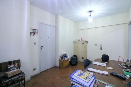 Apartamento à venda com 187m², 4 quartos e 1 vaga Apartamento à venda com 187m², 4 quartos e 1 vagaEscritório