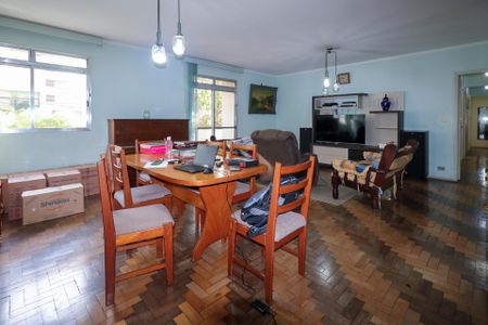 Apartamento à venda com 187m², 4 quartos e 1 vaga Apartamento à venda com 187m², 4 quartos e 1 vagaSala