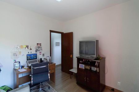 Casa à venda com 222m², 3 quartos e 4 vagasQuarto 2