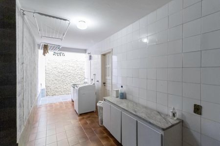 Casa à venda com 222m², 3 quartos e 4 vagasLavanderia