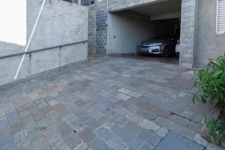 Casa à venda com 222m², 3 quartos e 4 vagasGaragem