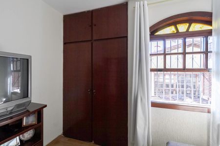 Casa à venda com 222m², 3 quartos e 4 vagasQuarto 2