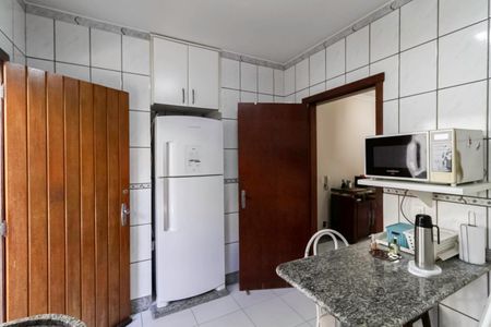 Casa à venda com 222m², 3 quartos e 4 vagasCozinha