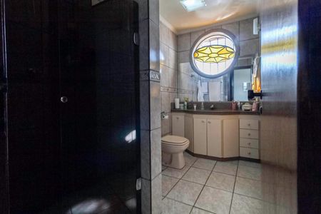 Casa à venda com 222m², 3 quartos e 4 vagasBanheiro social