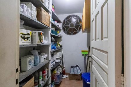 Casa à venda com 222m², 3 quartos e 4 vagasDespensa