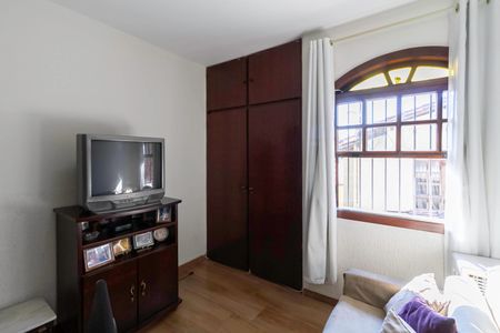 Casa à venda com 222m², 3 quartos e 4 vagasQuarto 2