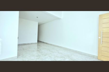 Casa à venda com 180m², 3 quartos e 2 vagasSala