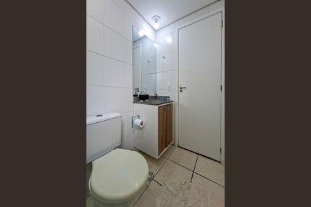 Apartamento para alugar com 68m², 2 quartos e 2 vagas Apartamento para alugar com 68m², 2 quartos e 2 vagasBanheiro da Suíte