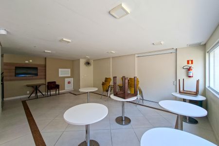 Apartamento para alugar com 68m², 2 quartos e 2 vagas Apartamento para alugar com 68m², 2 quartos e 2 vagasÁrea comum - Salão de festas