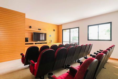 Apartamento à venda com 120m², 3 quartos e 2 vagas Apartamento à venda com 120m², 3 quartos e 2 vagasSala de Cinema