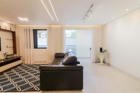 Apartamento à venda com 120m², 3 quartos e 2 vagas Apartamento à venda com 120m², 3 quartos e 2 vagasSala