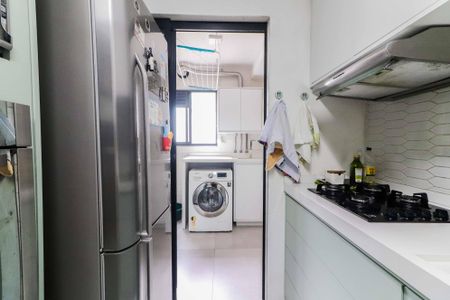 Apartamento à venda com 120m², 3 quartos e 2 vagas Apartamento à venda com 120m², 3 quartos e 2 vagasCozinha e Área de Serviço