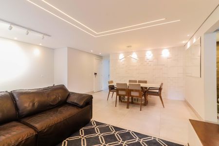 Apartamento à venda com 120m², 3 quartos e 2 vagas Apartamento à venda com 120m², 3 quartos e 2 vagasSala