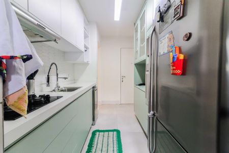 Apartamento à venda com 120m², 3 quartos e 2 vagas Apartamento à venda com 120m², 3 quartos e 2 vagasCozinha e Área de Serviço