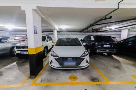 Apartamento à venda com 120m², 3 quartos e 2 vagas Apartamento à venda com 120m², 3 quartos e 2 vagasGaragem