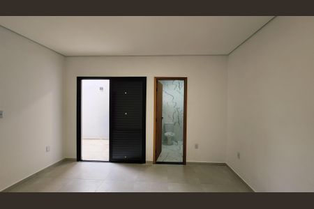 Casa à venda com 85m², 3 quartos e 2 vagas Casa à venda com 85m², 3 quartos e 2 vagasQuarto Suíte