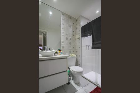 Apartamento à venda com 88m², 2 quartos e 2 vagasBanheiro da Suíte