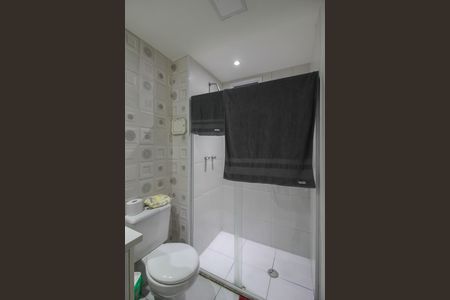 Apartamento à venda com 88m², 2 quartos e 2 vagasBanheiro da Suíte