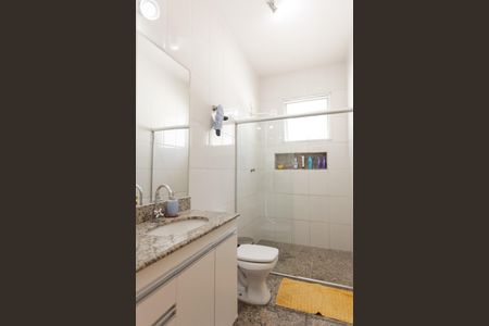 Casa de condomínio à venda com 350m², 4 quartos e 15 vagasBanheiro Social