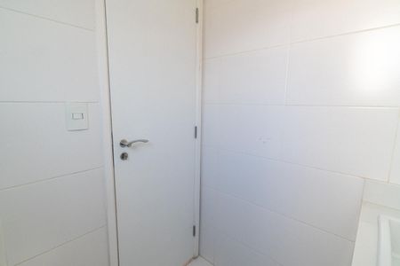 Apartamento para alugar com 56m², 2 quartos e 2 vagas Apartamento para alugar com 56m², 2 quartos e 2 vagasBanheiro da Suíte
