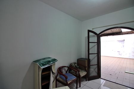 Casa à venda com 83m², 2 quartos e 2 vagasQuarto 2