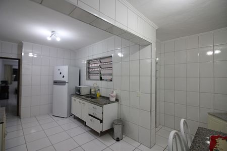 Casa à venda com 83m², 2 quartos e 2 vagasCozinha