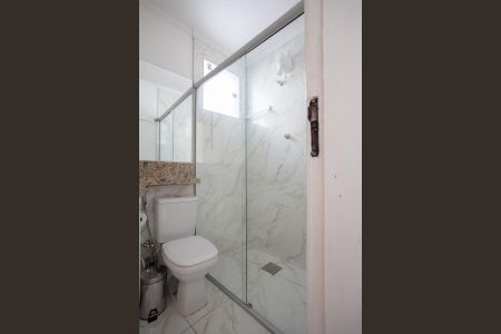 Casa à venda com 359m², 3 quartos e 4 vagasBanheiro da Suíte 1