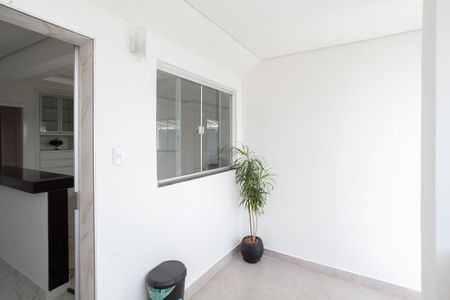 Casa à venda com 359m², 3 quartos e 4 vagasÁrea de Serviço