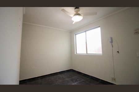 Apartamento à venda com 38m², 2 quartos e 1 vaga Apartamento à venda com 38m², 2 quartos e 1 vagaSala