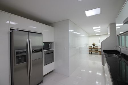 Apartamento à venda com 150m², 3 quartos e 4 vagasCozinha