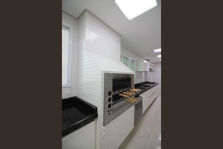 Apartamento à venda com 150m², 3 quartos e 4 vagasChurrasqueira