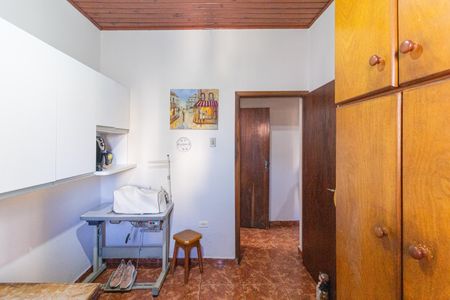 Casa à venda com 500m², 3 quartos e 2 vagas Casa à venda com 500m², 3 quartos e 2 vagasQuarto 2