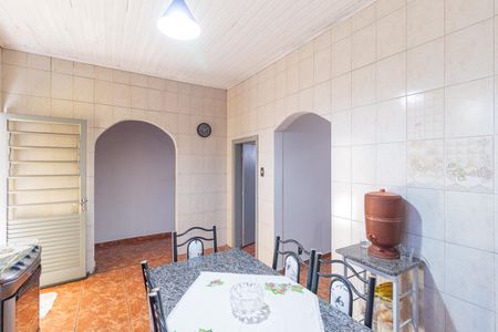 Casa à venda com 500m², 3 quartos e 2 vagas Casa à venda com 500m², 3 quartos e 2 vagasCozinha