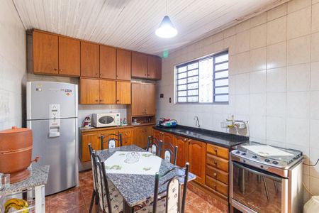 Casa à venda com 500m², 3 quartos e 2 vagas Casa à venda com 500m², 3 quartos e 2 vagasCozinha