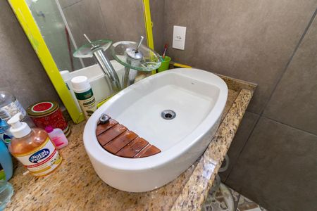 Casa à venda com 134m², 3 quartos e 7 vagas Casa à venda com 134m², 3 quartos e 7 vagasBanheiro da Suíte