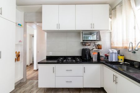 Casa à venda com 134m², 3 quartos e 7 vagas Casa à venda com 134m², 3 quartos e 7 vagasCozinha