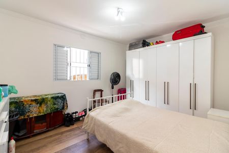 Casa à venda com 134m², 3 quartos e 7 vagas Casa à venda com 134m², 3 quartos e 7 vagasQuarto 2