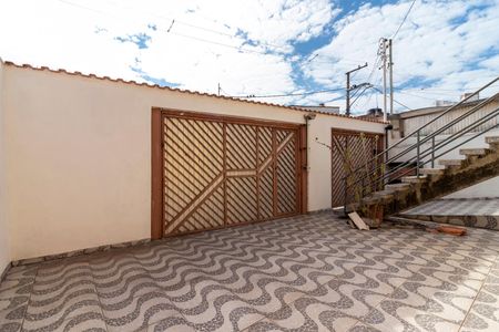 Casa à venda com 134m², 3 quartos e 7 vagas Casa à venda com 134m², 3 quartos e 7 vagasGaragem